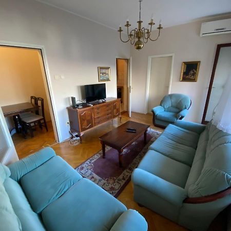 Stan Novi Sad 5G Wifi Apartman Kültér fotó
