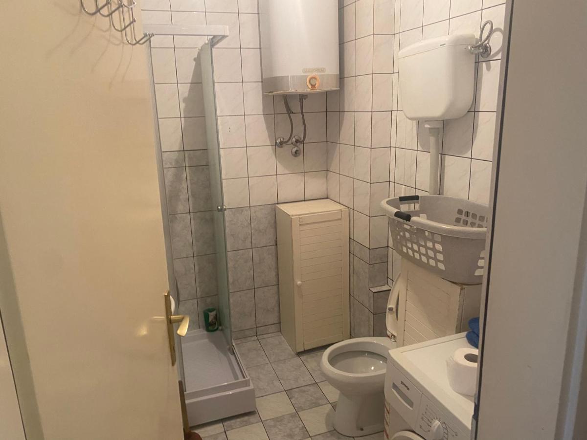 Stan Novi Sad 5G Wifi Apartman Kültér fotó
