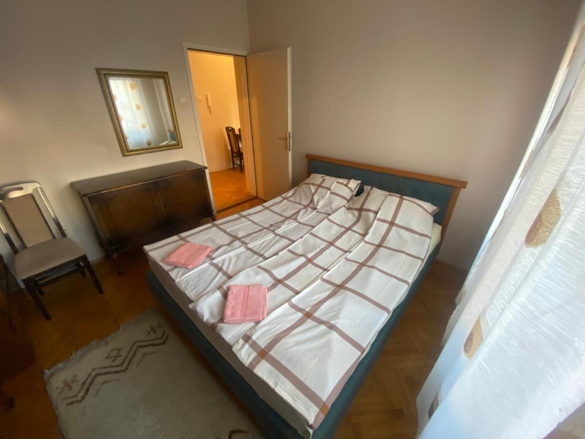 Stan Novi Sad 5G Wifi Apartman Kültér fotó