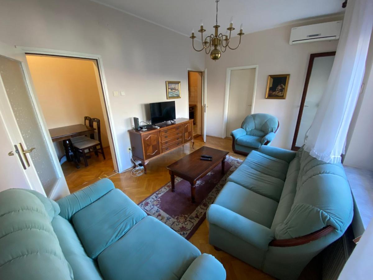 Stan Novi Sad 5G Wifi Apartman Kültér fotó